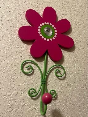 Hobby Lobby Bright Pink Flower Wall Hook with Green Stem (2 count)
